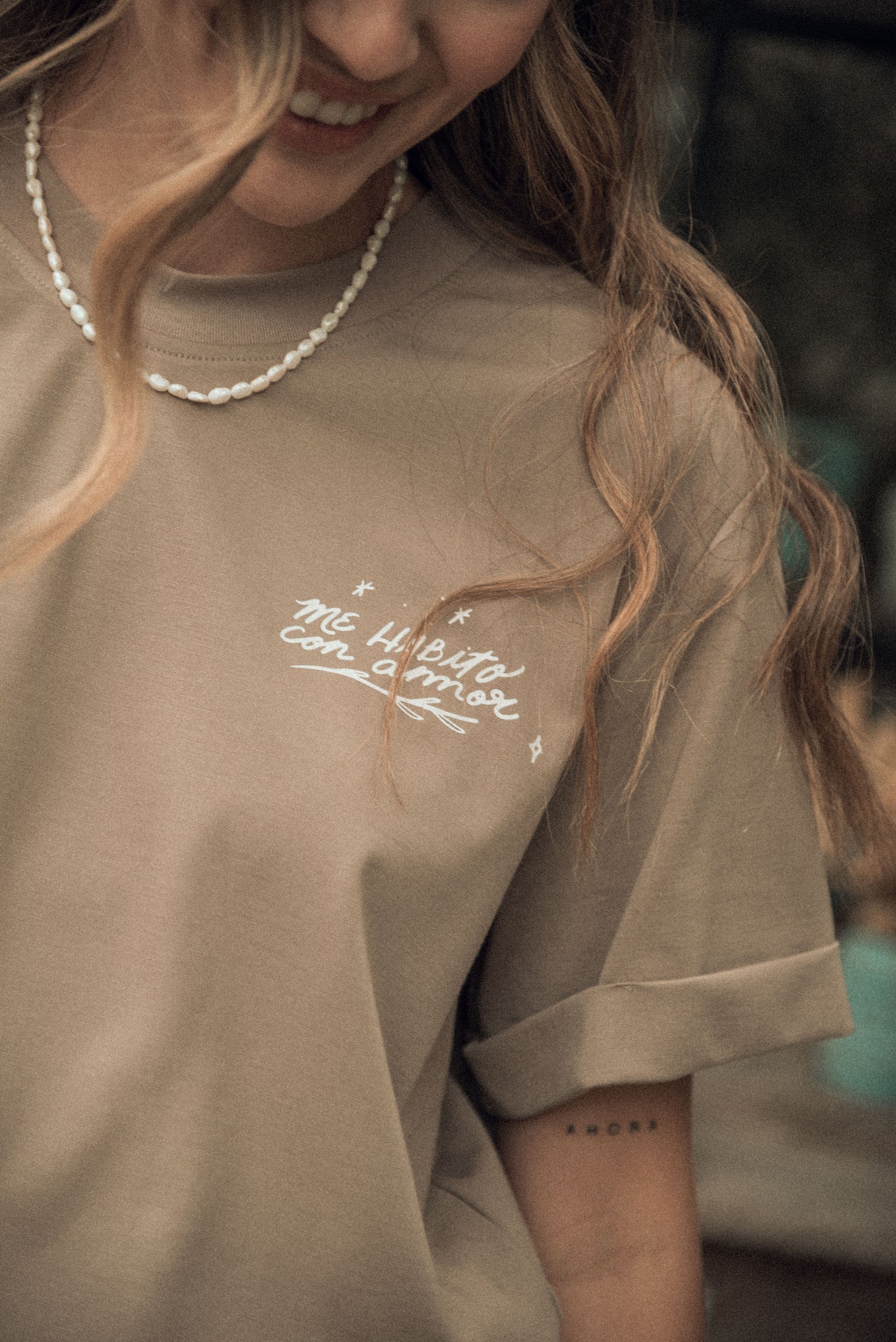 CAMISETA ME HABITO CON AMOR