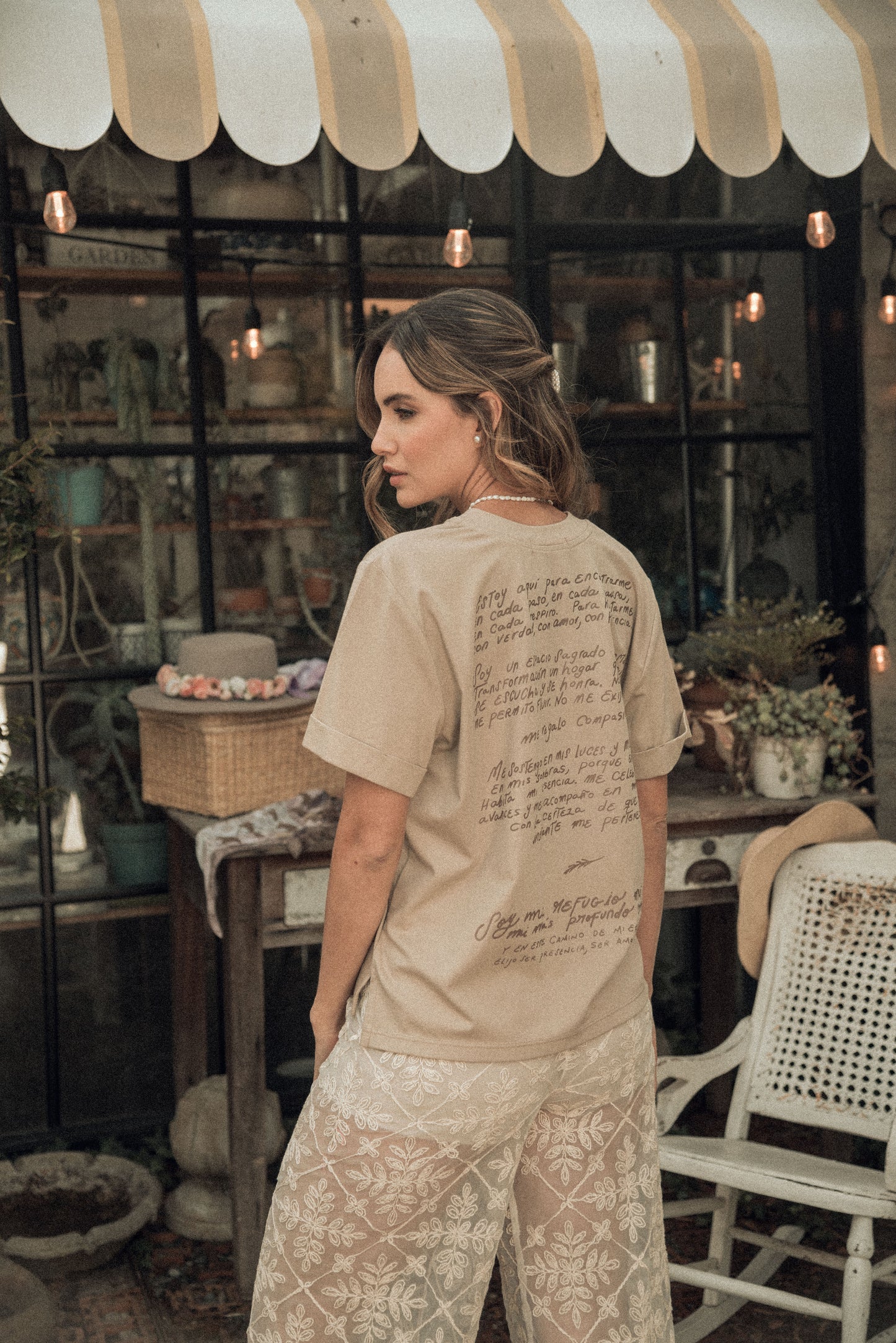CAMISETA ME HABITO CON AMOR