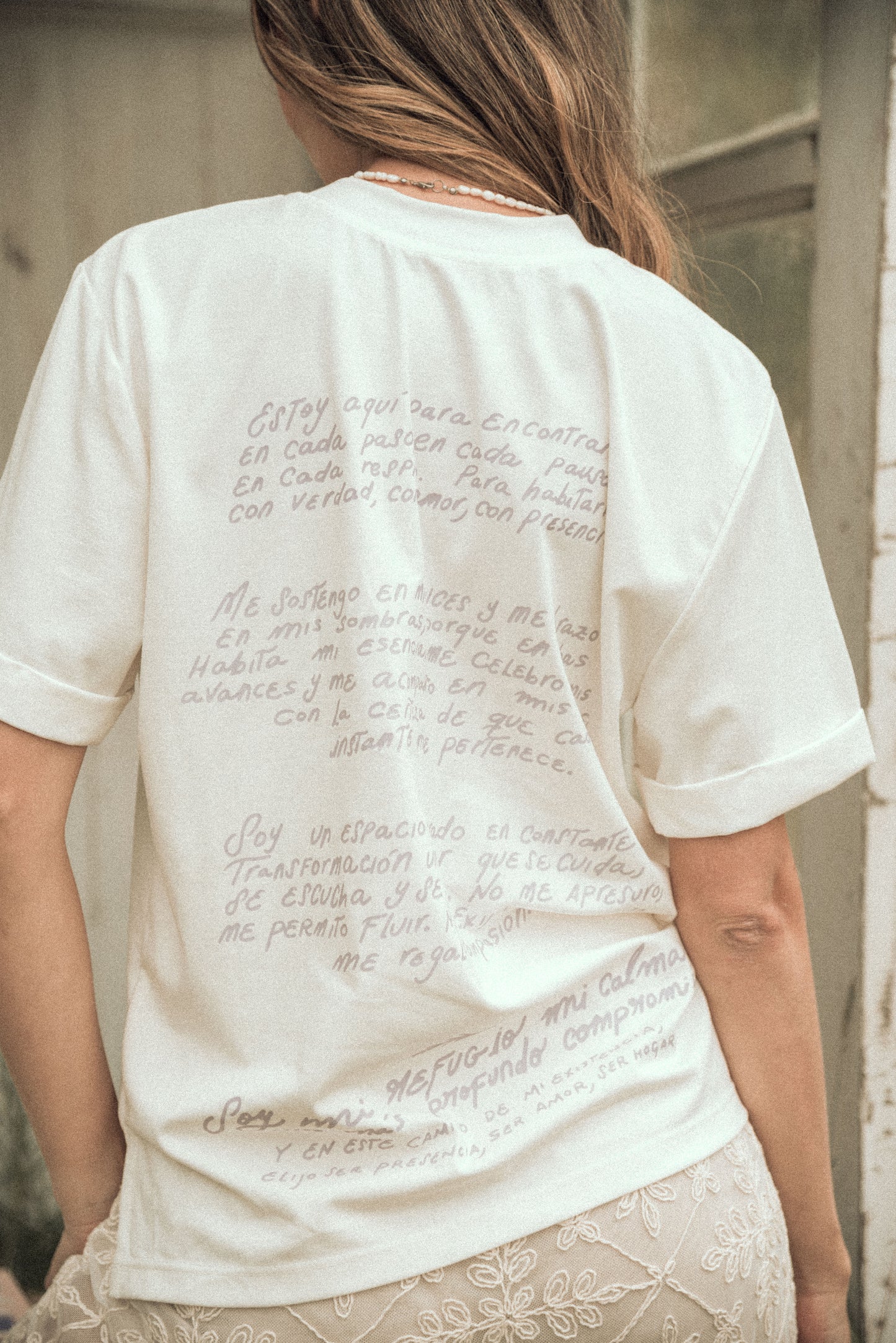 CAMISETA ME HABITO CON AMOR